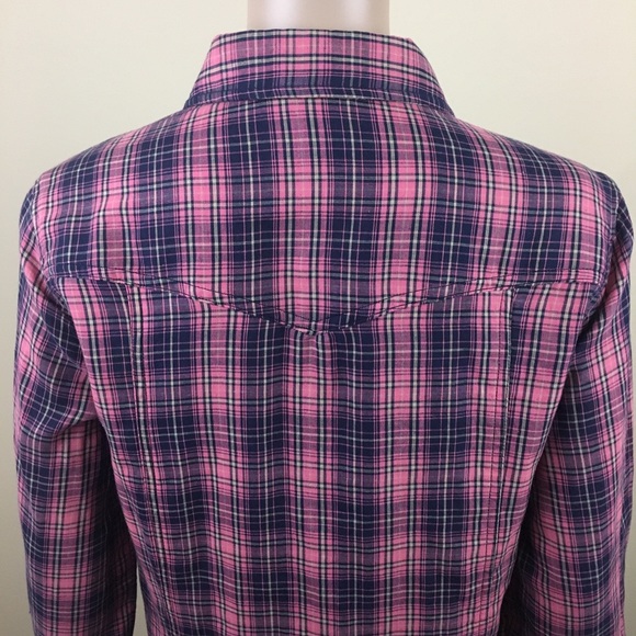 🌸 Bit & Bridle Small pink plaid snap button up - Picture 5 of 8